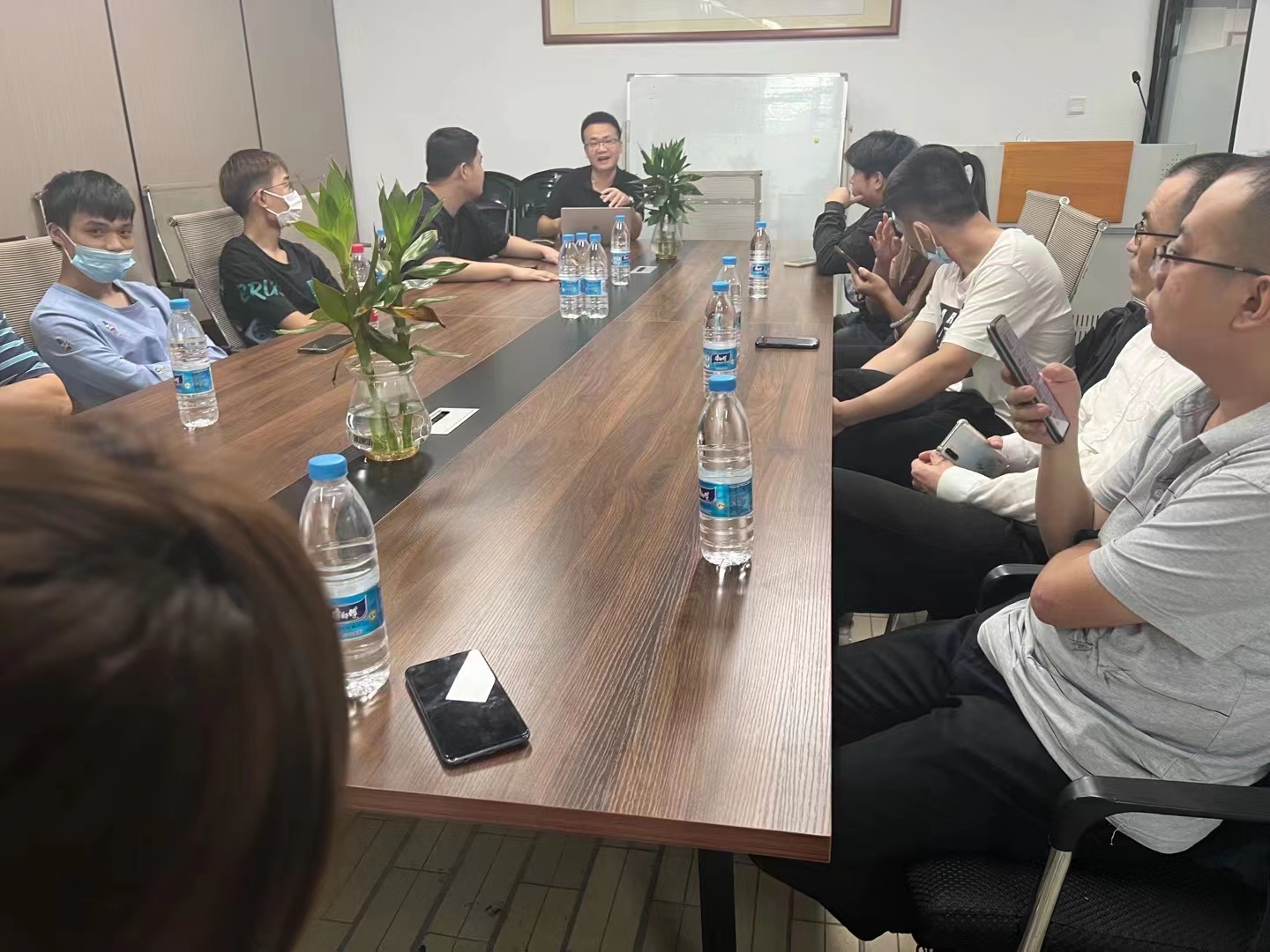 【校企合作】強(qiáng)強(qiáng)聯(lián)合，共同打造高水平的電商人才！有效地促進(jìn)企業(yè)用人、學(xué)生就業(yè)、創(chuàng)業(yè)新型人才培養(yǎng)模式的發(fā)展！(圖1)